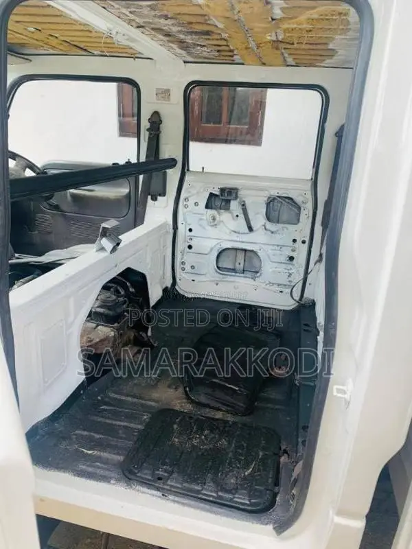 Nissan Atlas 1995 Crew Cab (Used)