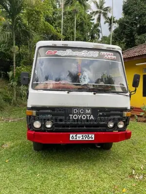 Toyota DCM 1991 Bus (Used)