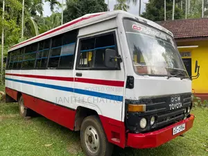 Toyota DCM 1991 Bus (Used)