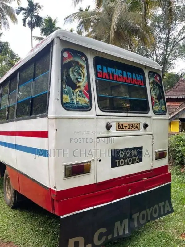 Toyota DCM 1991 Bus (Used)