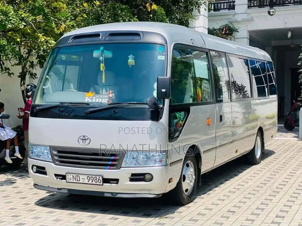 Toyota Coaster 2010 Bus (Used)