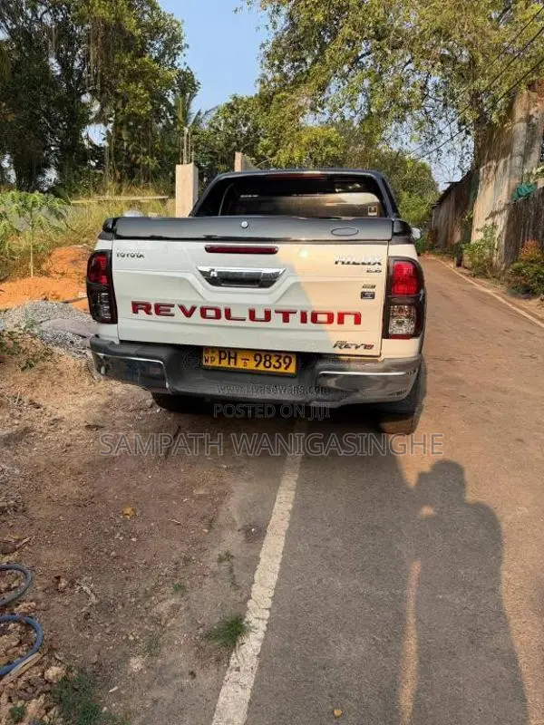 Toyota Hilux Revo 2017 Pickup (Used)