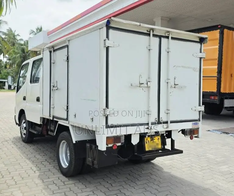 Toyota TOYOACE CrewCab 2007 Crew Cab (Used)