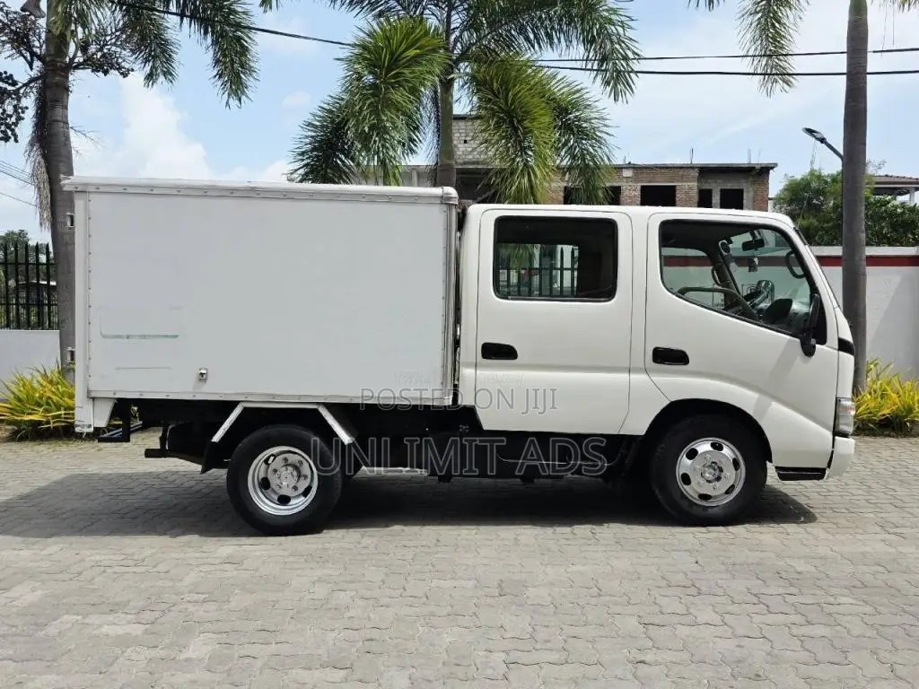 Toyota TOYOACE CrewCab 2007 Crew Cab (Used)