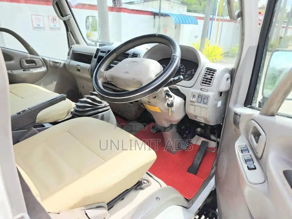 Toyota TOYOACE CrewCab 2007 Crew Cab (Used)