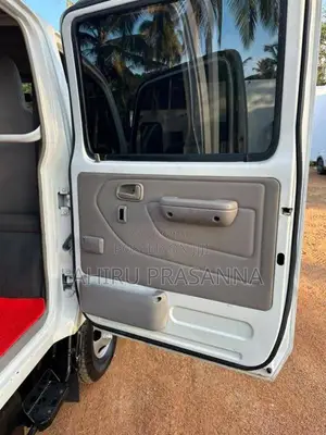 Toyota CrewCab 2007 Crew Cab (Used)
