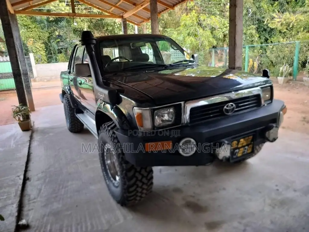 Toyota Hilux 1994 Pickup (Used)