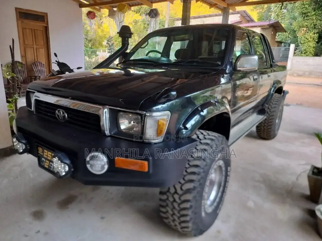 Toyota Hilux 1994 Pickup (Used)
