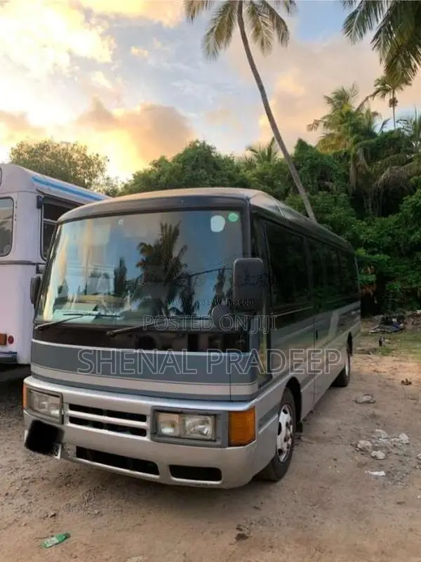 Isuzu Civilian 2002 Bus (Used)