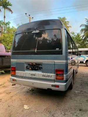 Isuzu Civilian 2002 Bus (Used)