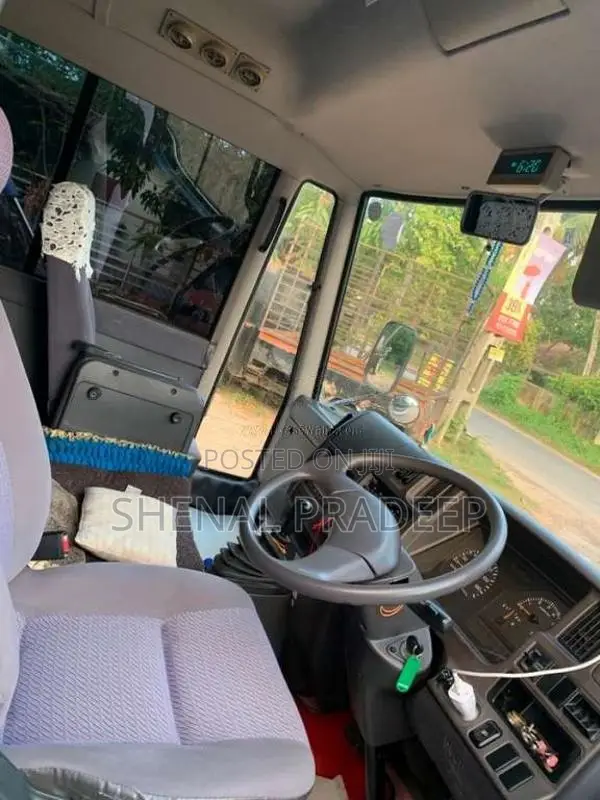 Isuzu Civilian 2002 Bus (Used)