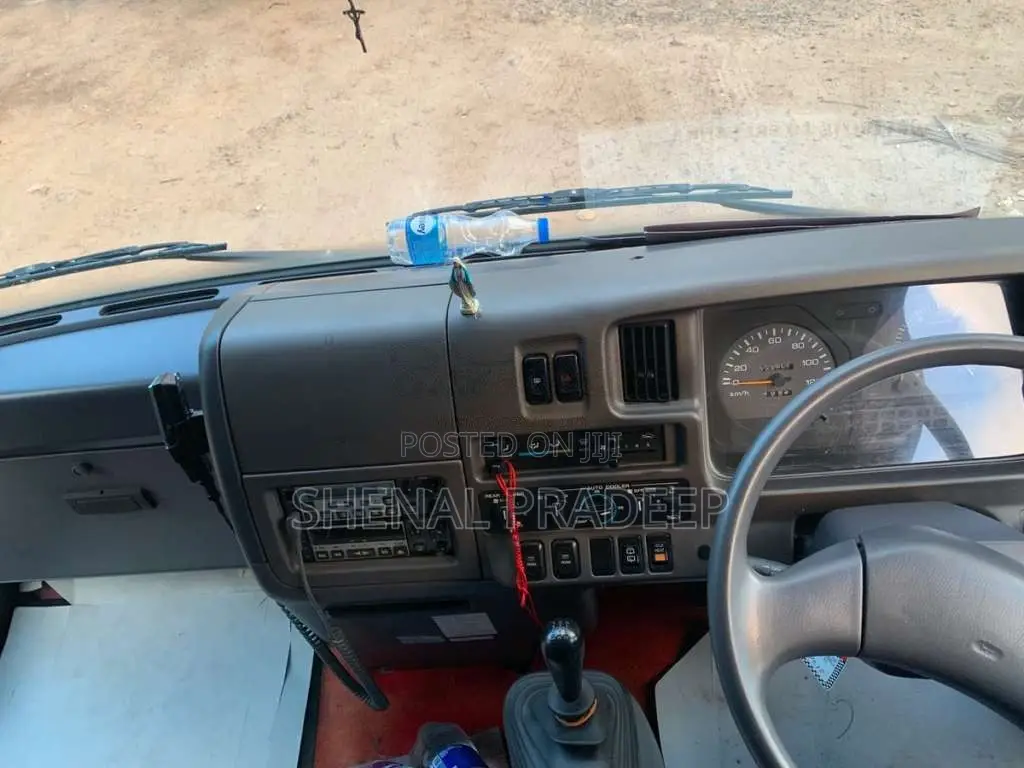 Isuzu Civilian 2002 Bus (Used)
