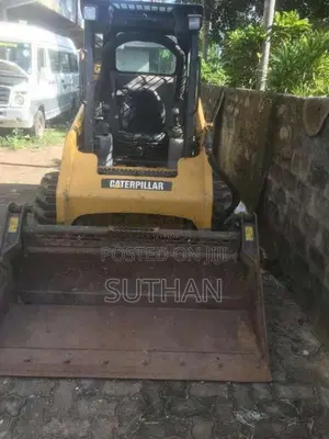 CAT Bob Cat 2015 Heavy-Duty (Used)