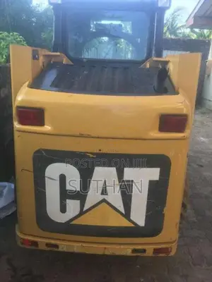 CAT Bob Cat 2015 Heavy-Duty (Used)