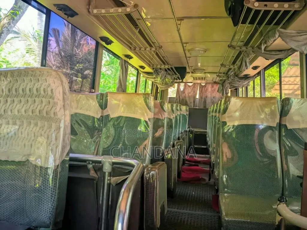 Mitsubishi Fuso 1990 Bus (Used)