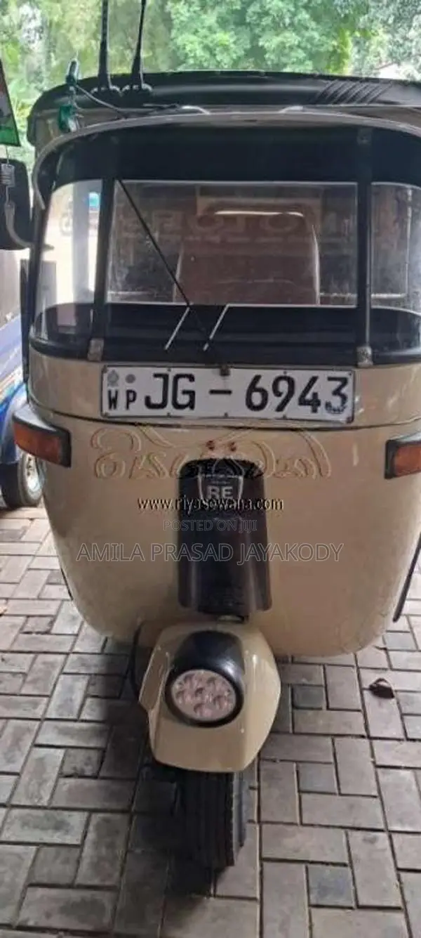 Bajaj 2 Stroke 2004 Three Wheel (Used)