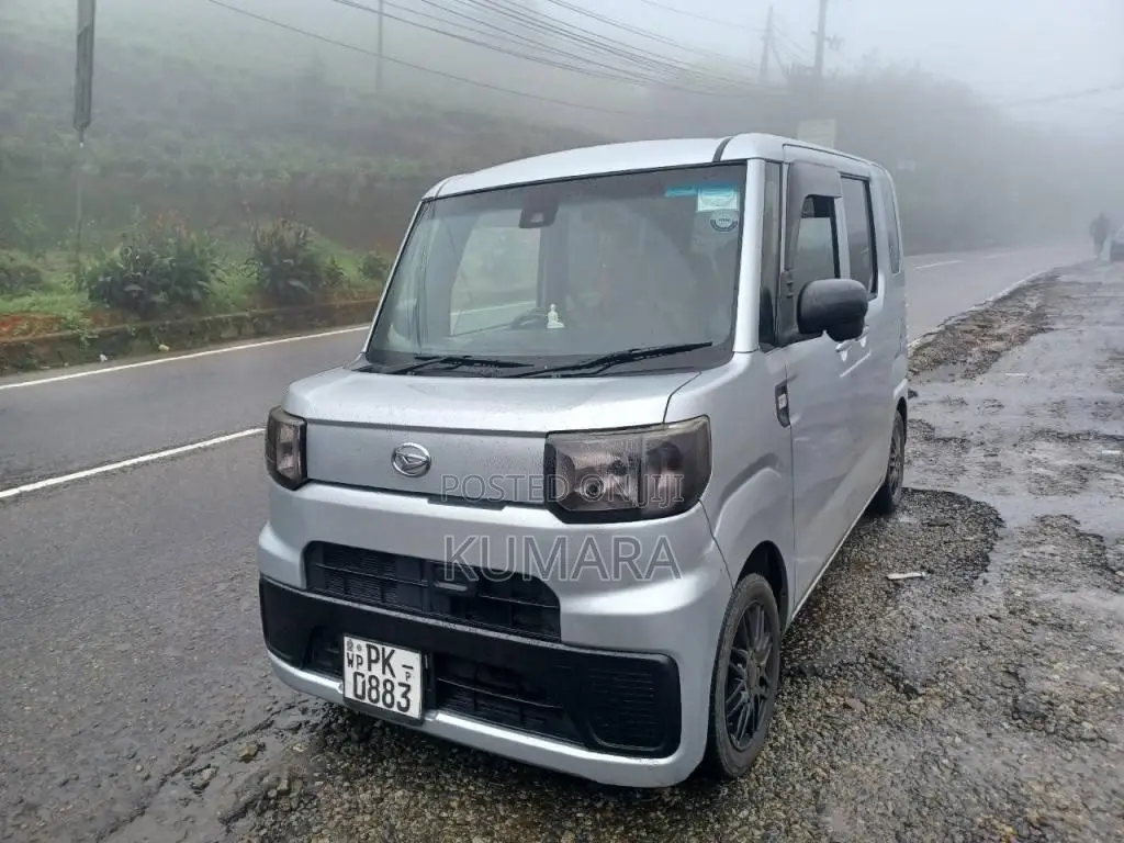 Daihatsu Hijet Caddie Safety 2016 Van (Used)
