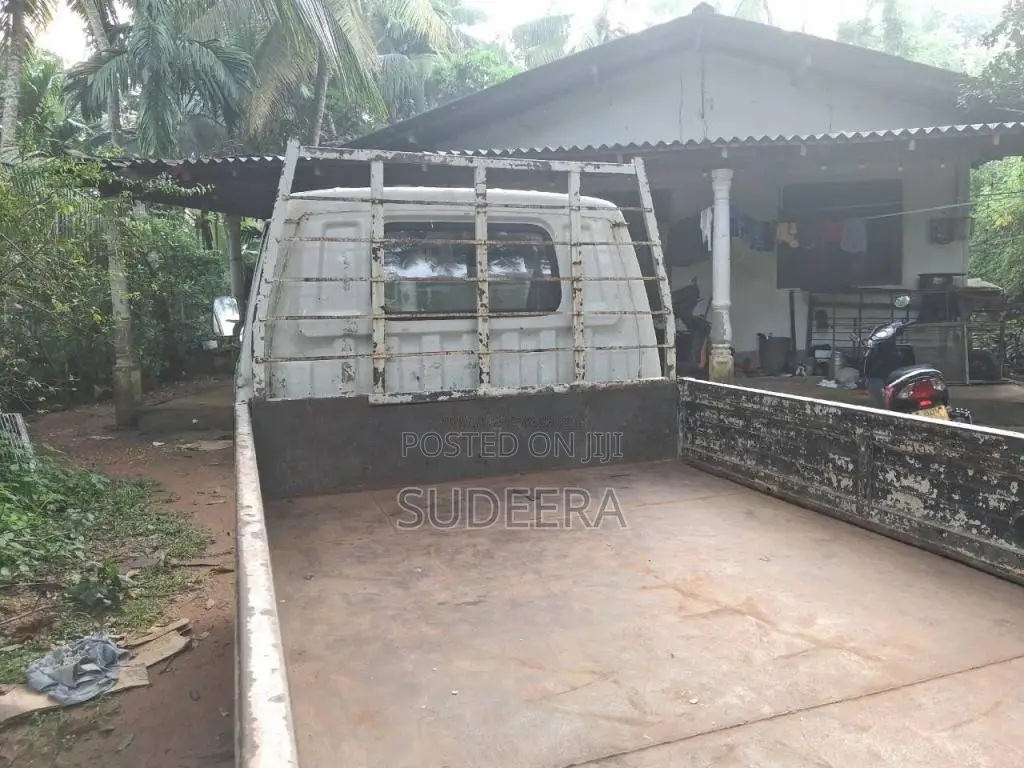 Mazda Brawny 2000 Lorry (Used)