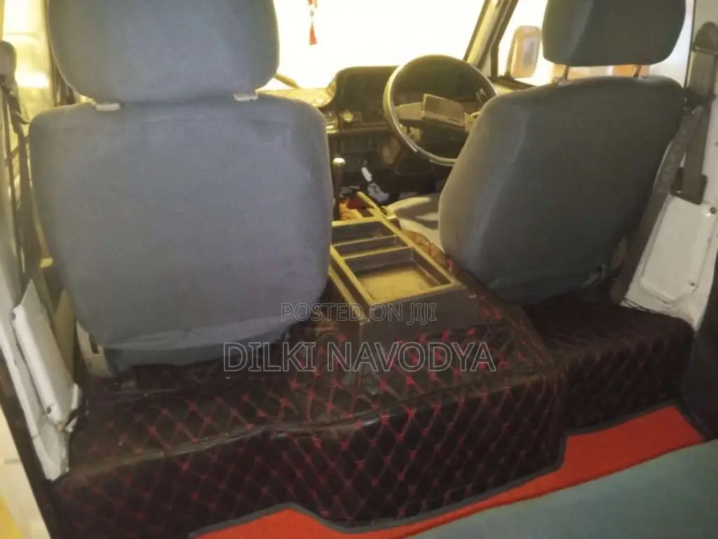 Nissan Vanette 1989 Van (Used)