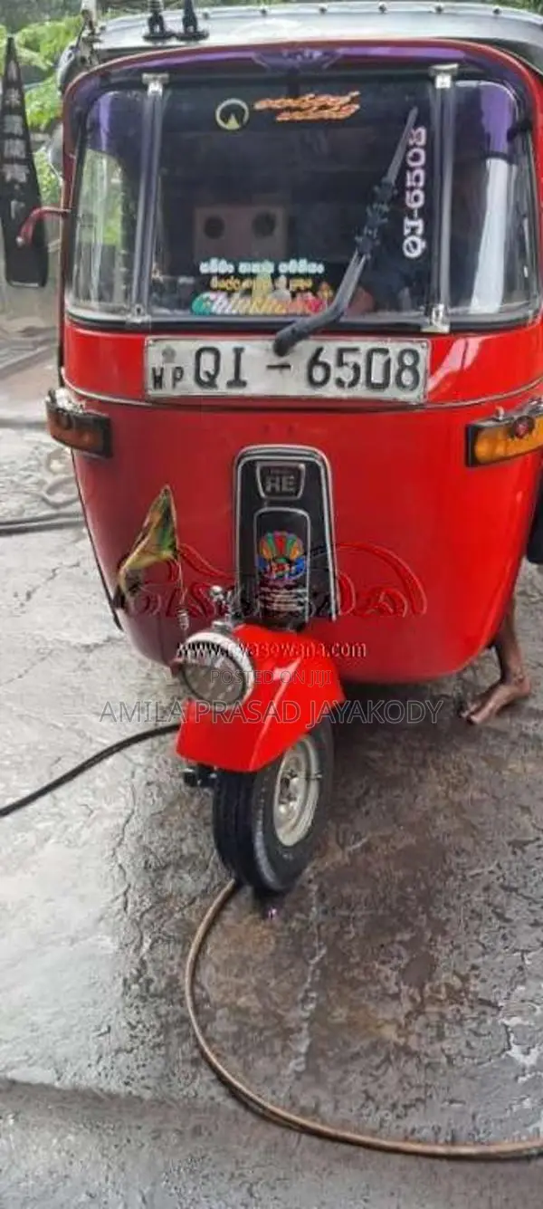 Bajaj 2 Stroke 2006 Three Wheel (Used)