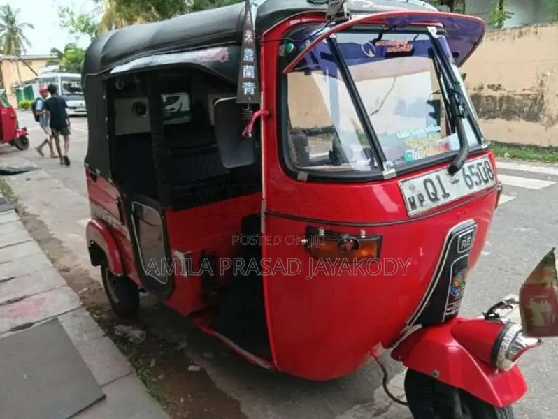 Bajaj 2 Stroke 2006 Three Wheel (Used)