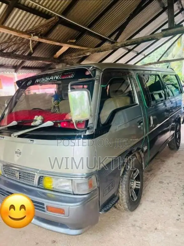 Nissan Caravan 1993 Van (Used)