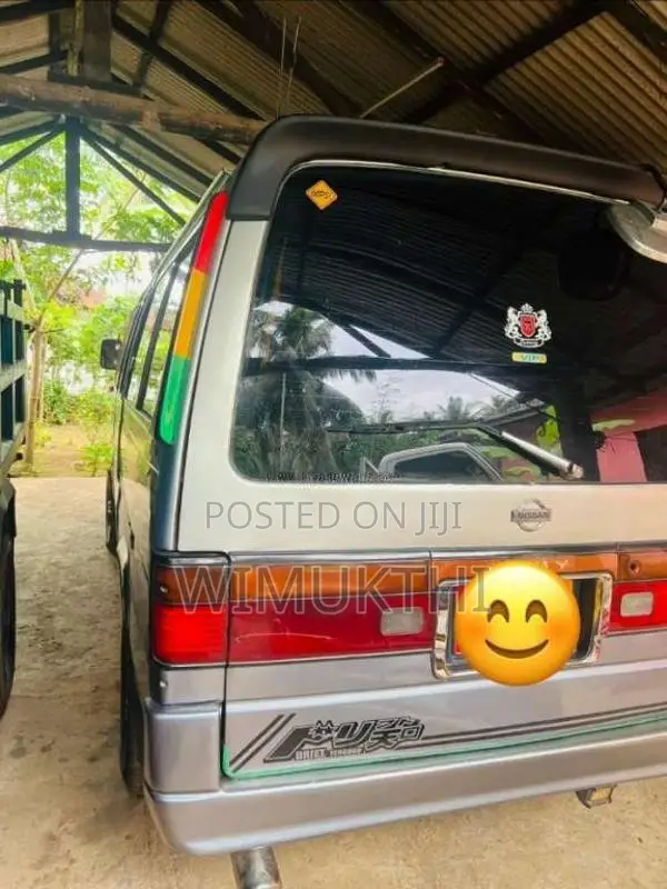 Nissan Caravan 1993 Van (Used)