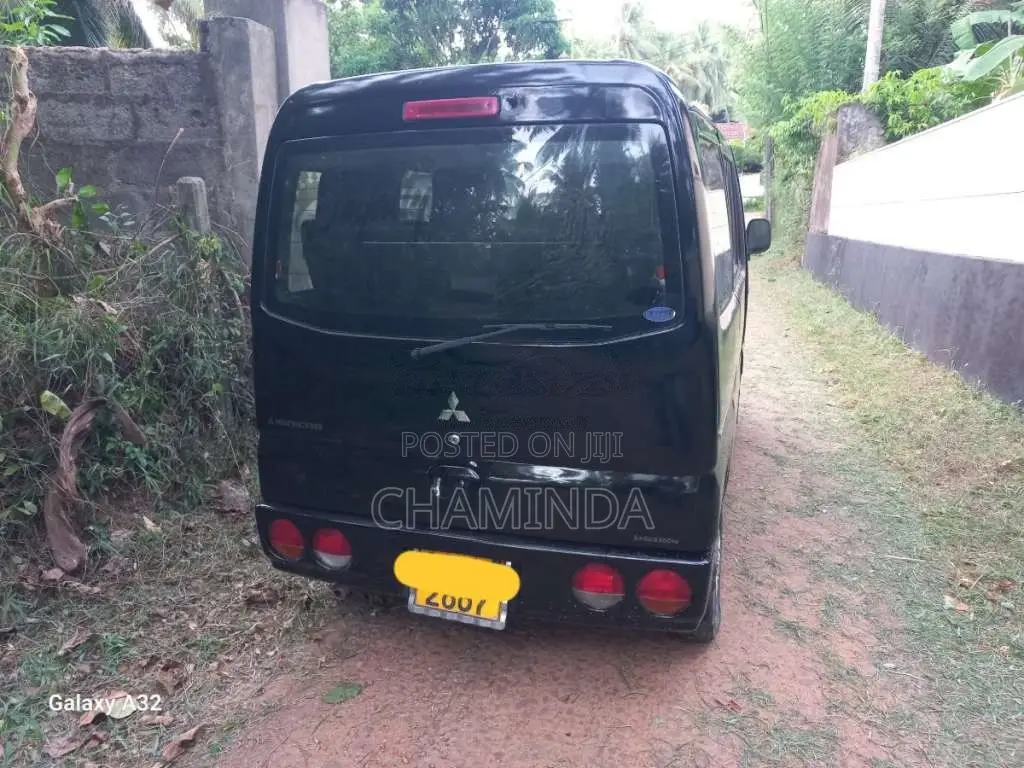 Mitsubishi MiniCab 1999 Van (Used)