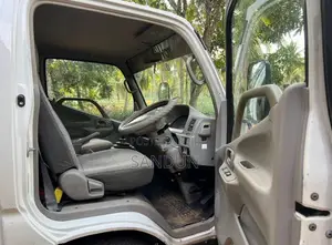 Toyota Dyna 2007 Lorry (Used)