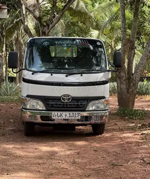 Toyota Dyna 2007 Lorry (Used)