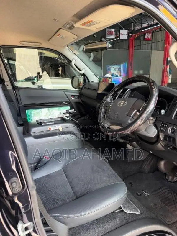 Toyota KDH 2016 Van (Used)