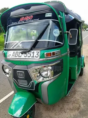 Bajaj 4 Stroke 2016 Three Wheel (Used)