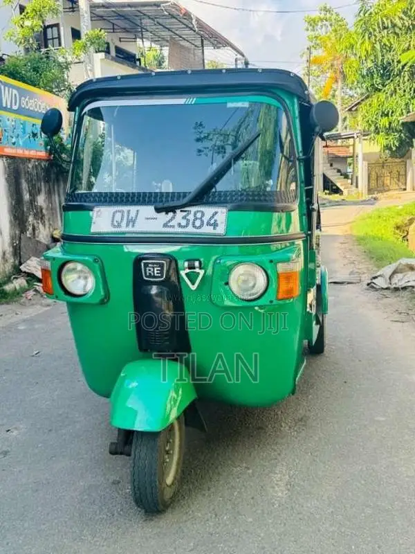 Bajaj 4 Stroke 2010 Three Wheel (Used)