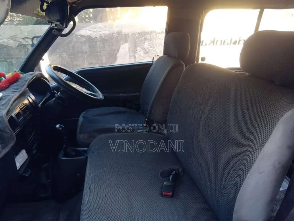 Hyundai H100 2001 Van (Used)