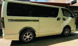 Toyota KDH 200 2007 Van (Used)