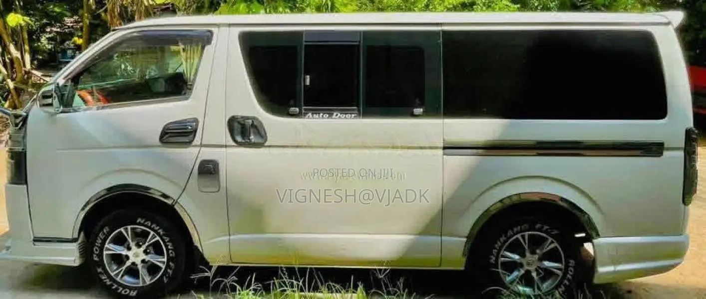 Toyota KDH 200 2007 Van (Used)
