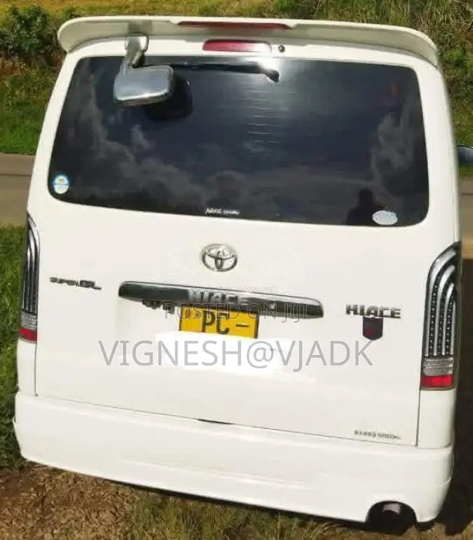 Toyota KDH 200 2007 Van (Used)