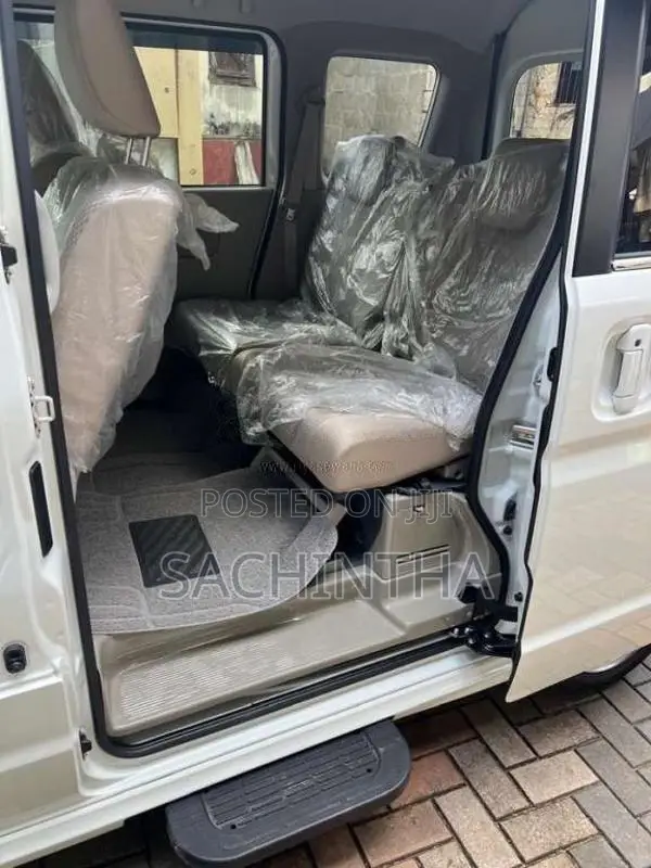 Suzuki Every Wagon 2026 Van (Used)