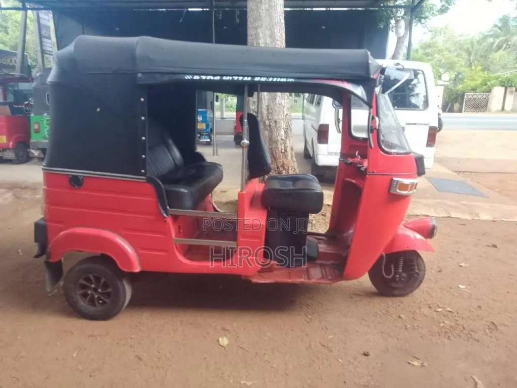 Bajaj 2 Stroke 2005 Three Wheel (Used)