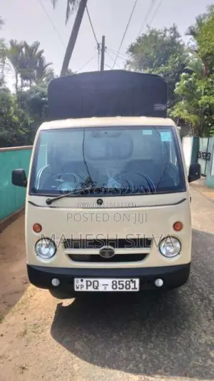 Tata Dimo Batta 2011 Lorry (Used)