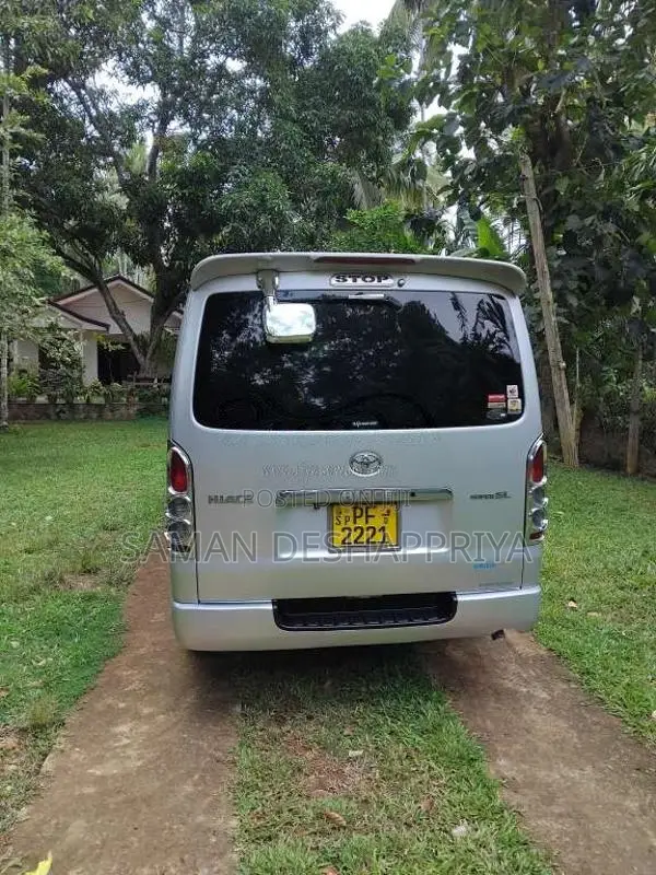 Toyota KDH 2006 Van (Used)