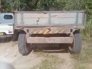 Massey-Ferguson 135 DL 1980 Tractor (Used)
