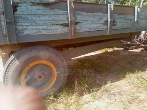 Massey-Ferguson 135 DL 1980 Tractor (Used)