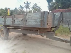 Massey-Ferguson 135 DL 1980 Tractor (Used)