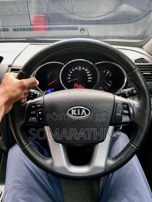 Kia Sorento 2011 SUV (Used)