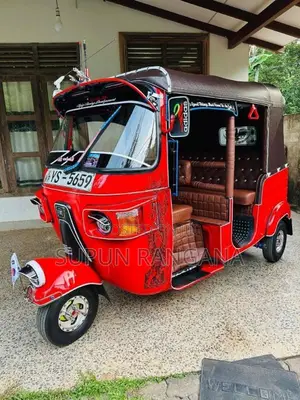 Bajaj RE 205 2011 Three Wheel (Used)