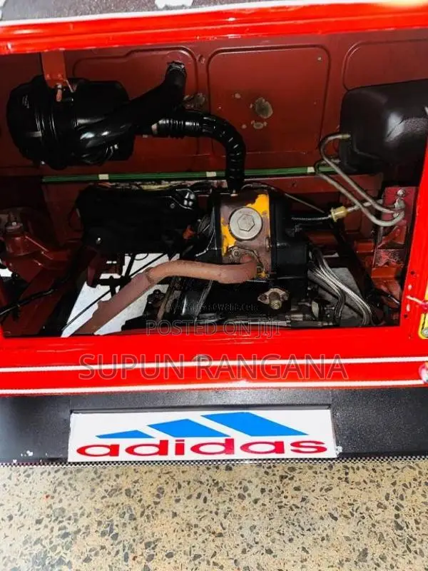Bajaj RE 205 2011 Three Wheel (Used)