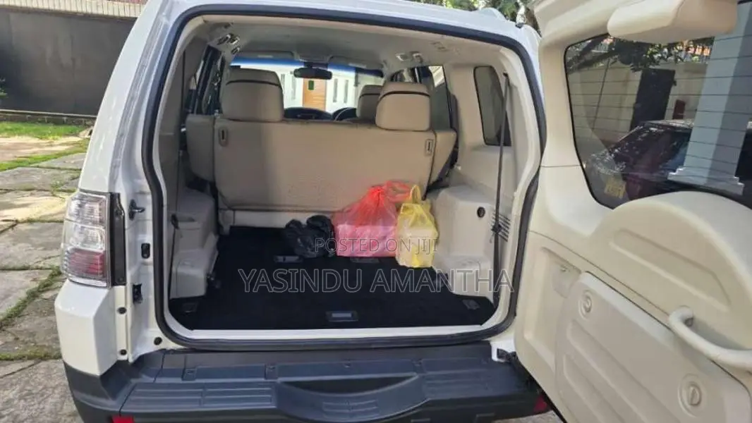 Mitsubishi Montero 2013 SUV (Used)