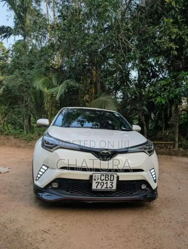 Toyota CHR 2018 SUV (Used)