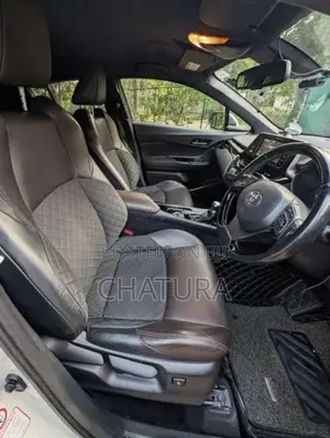 Toyota CHR 2018 SUV (Used)
